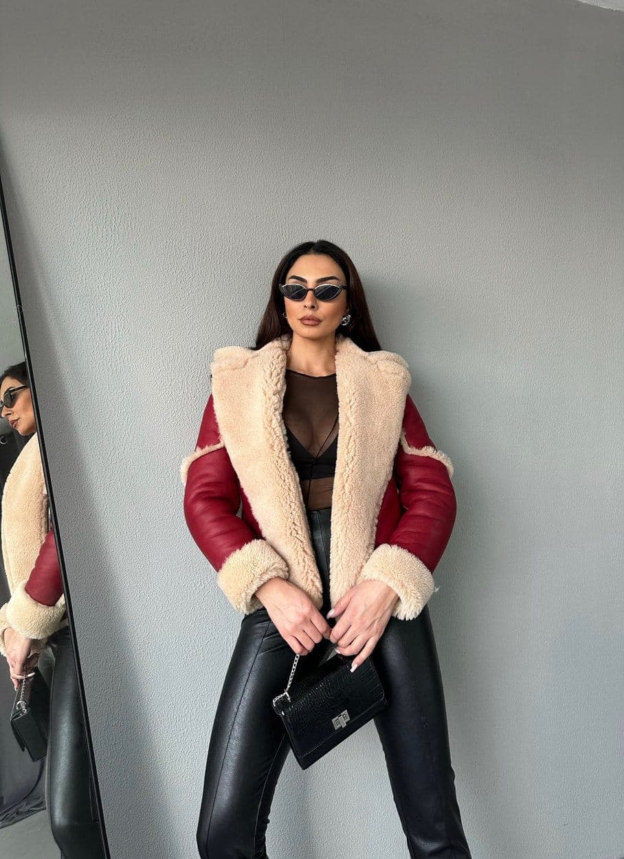 Kuzguncuk curly shearling aviator, full-length look