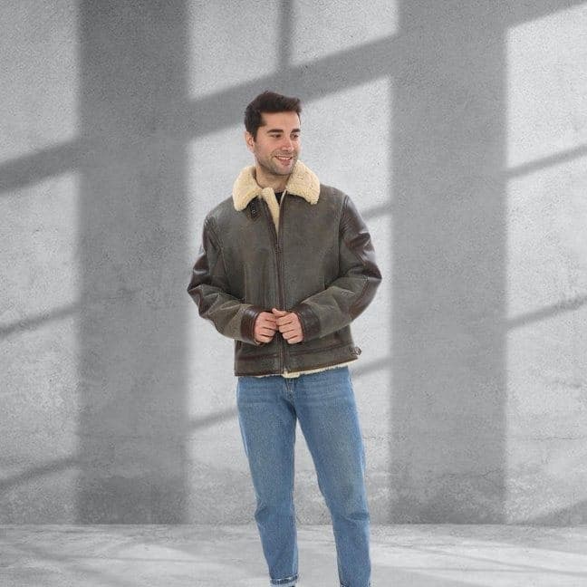 Yeşilköy shearling flight jacket, full-length look